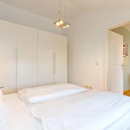 Apartment Autorenhaus, App. 18 Kurt Tucholsky